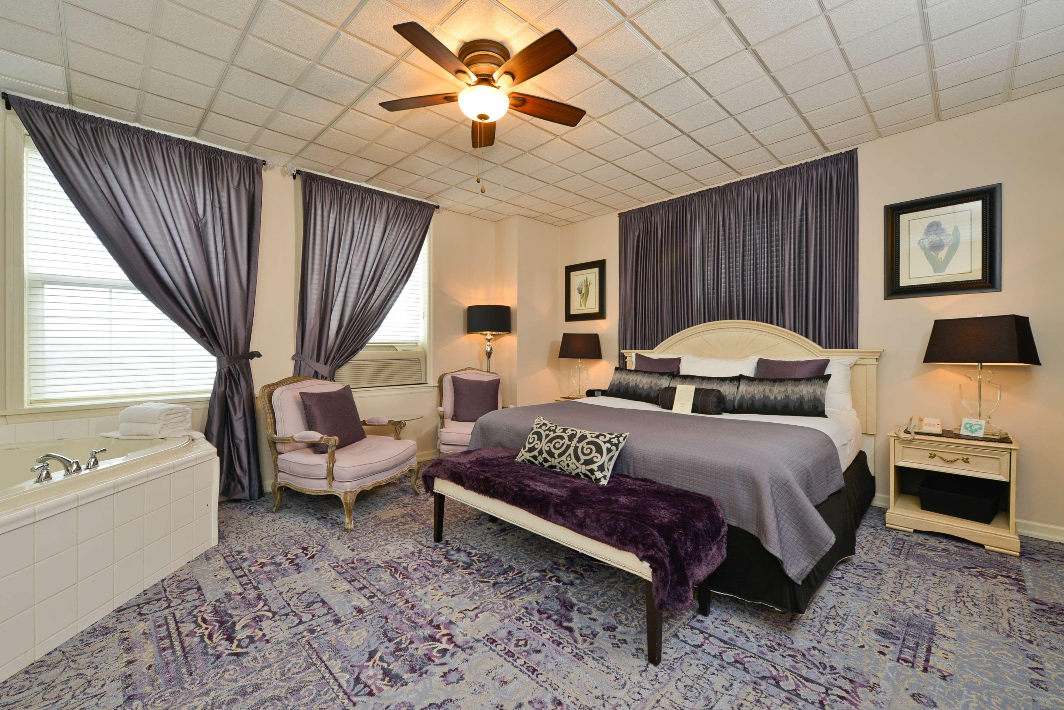 Best Western Plus Sidney Lodge Exterior photo
