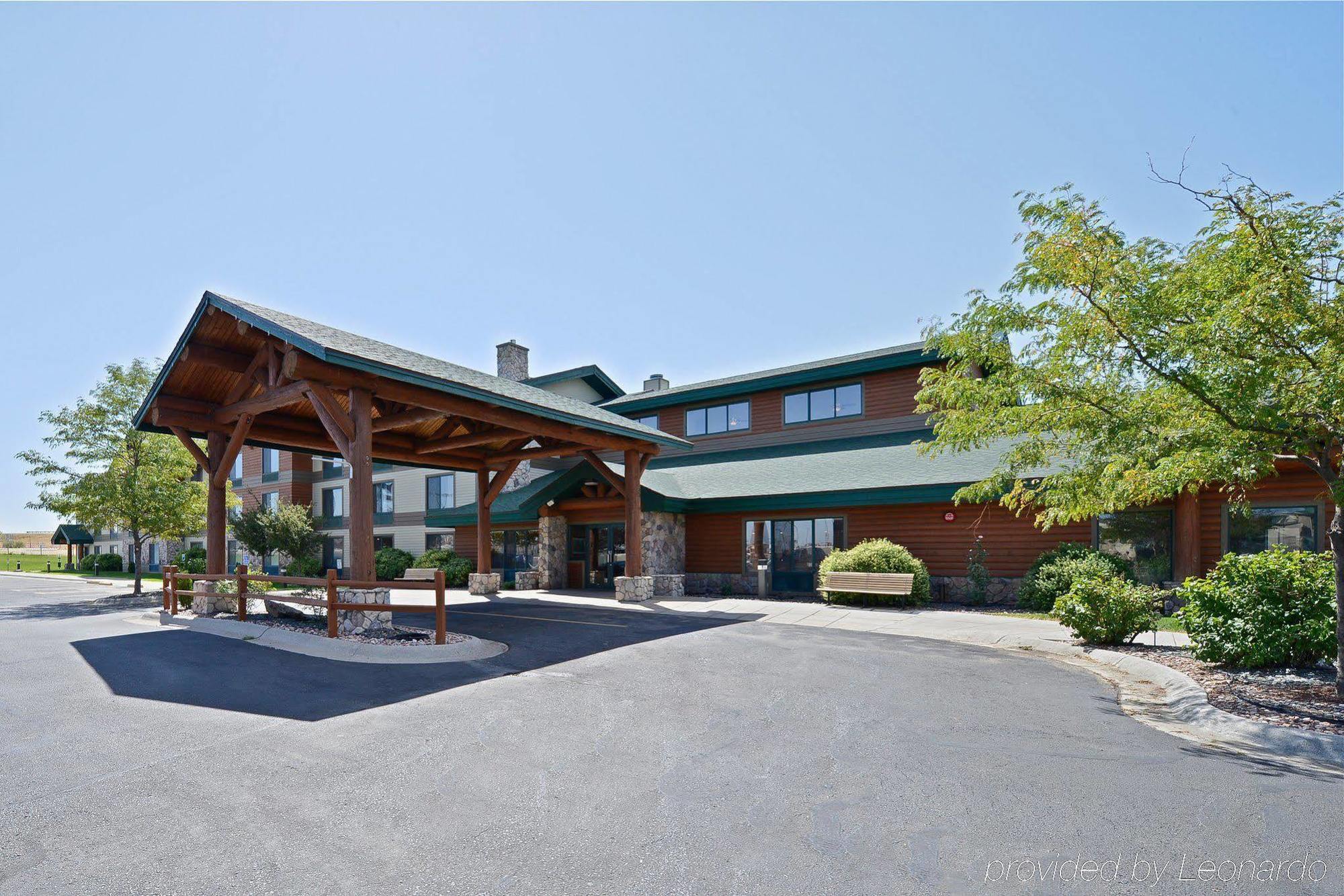 Best Western Plus Sidney Lodge Exterior photo
